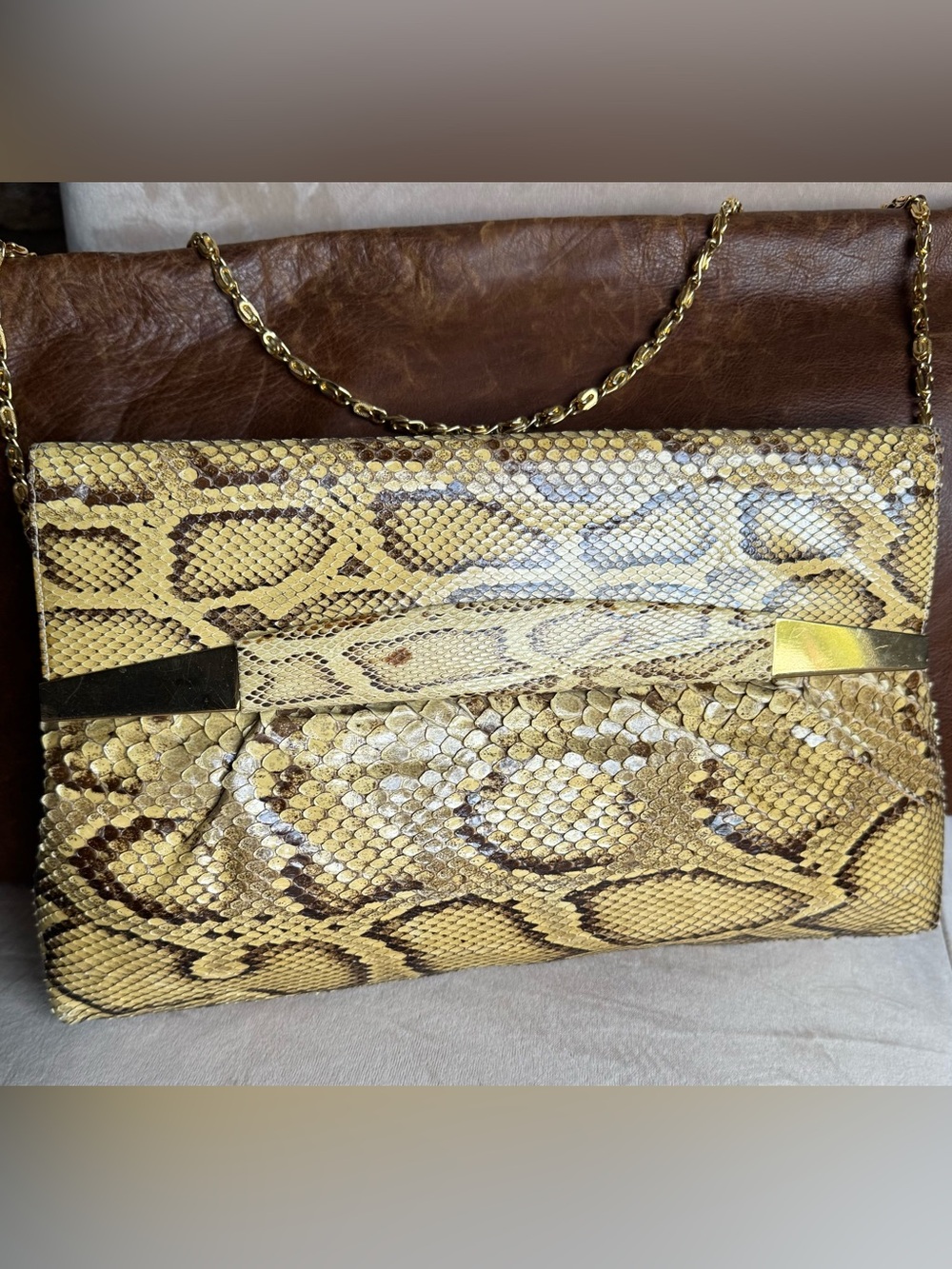 πRARE π― AUTHENTIC PRETTY VINTAGE SUPREME PYTHON CLUTH W/ HOLD CHAINππ€π